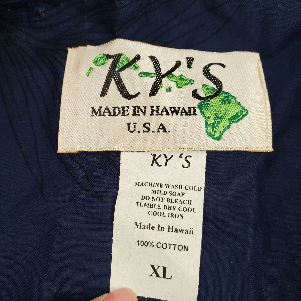 Men's Orchids Heliconia Hawaiian Shirt Side Border - Picture 9 of 10